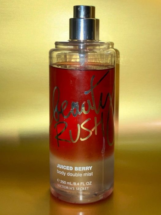Referencia visual del perfume BEAUTY RUSH JUICED BERRY